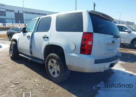 2010 Chevrolet Tahoe Ls z USA, uszkodzony, nr VIN 1GNMCAE06AR229990